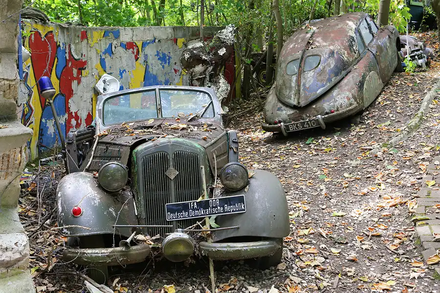 090 | 2022 | Erkrath | Auto-Skulpturen-Park | © carsten riede fotografie