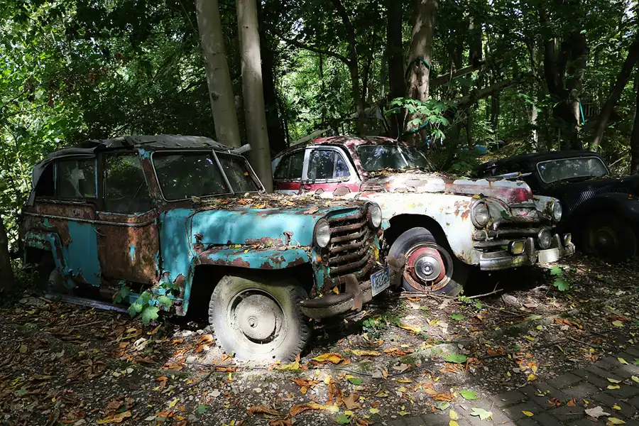 098 | 2022 | Erkrath | Auto-Skulpturen-Park | © carsten riede fotografie