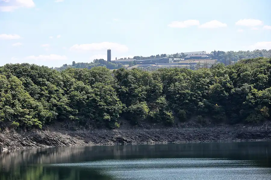 126 | 2022 | Urftstaumauer | Blick nach Vogelsang IP | © carsten riede fotografie