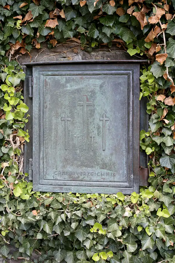 065 | 2022 | Heimbach | Kriegsgräberstätte Heimbach | © carsten riede fotografie