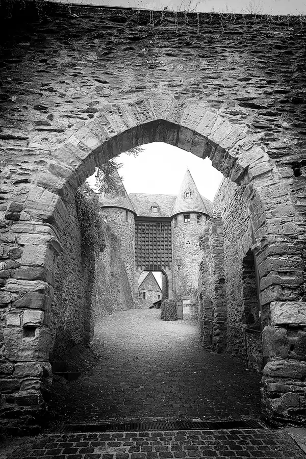 069 | 2022 | Heimbach | Burg Hengebach | © carsten riede fotografie