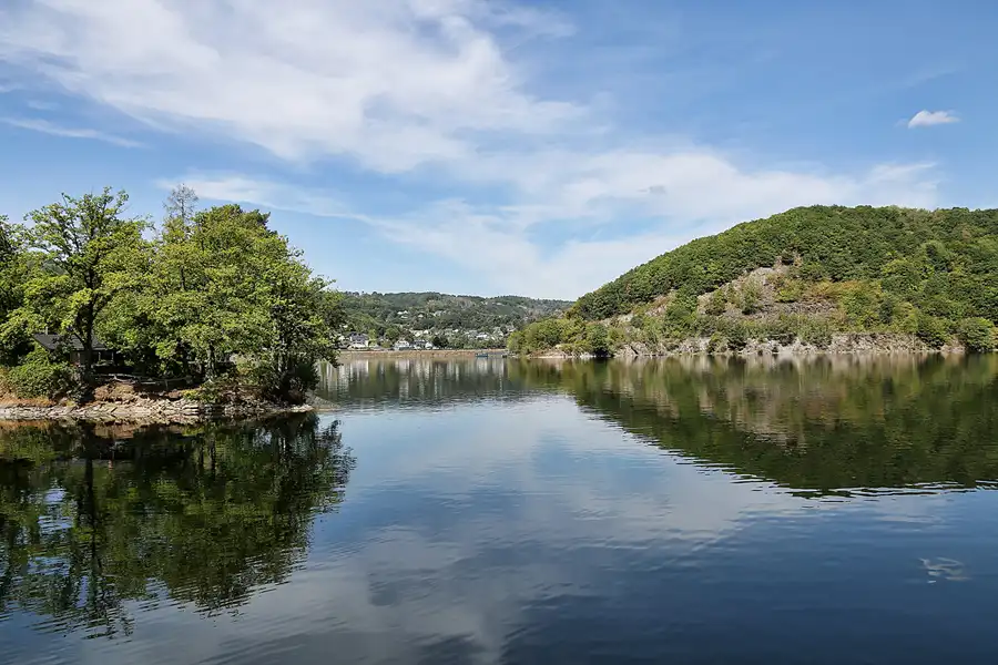 107 | 2022 | Einruhr-Urftstaumauer-Einruhr | Obersee-Rundfahrt | © carsten riede fotografie
