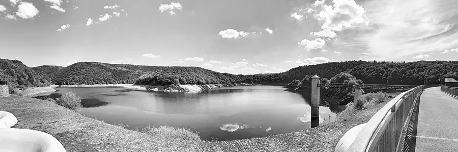 128 | 2022 | Urftstaumauer | © carsten riede fotografie