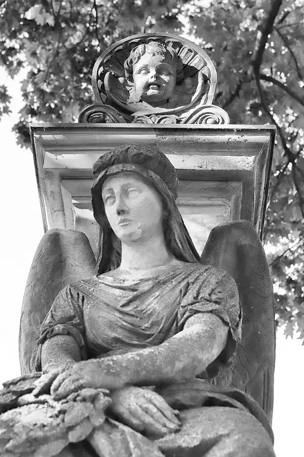 023 | 2022 | Berlin | Dorotheenstädtischer Friedhof | © carsten riede fotografie