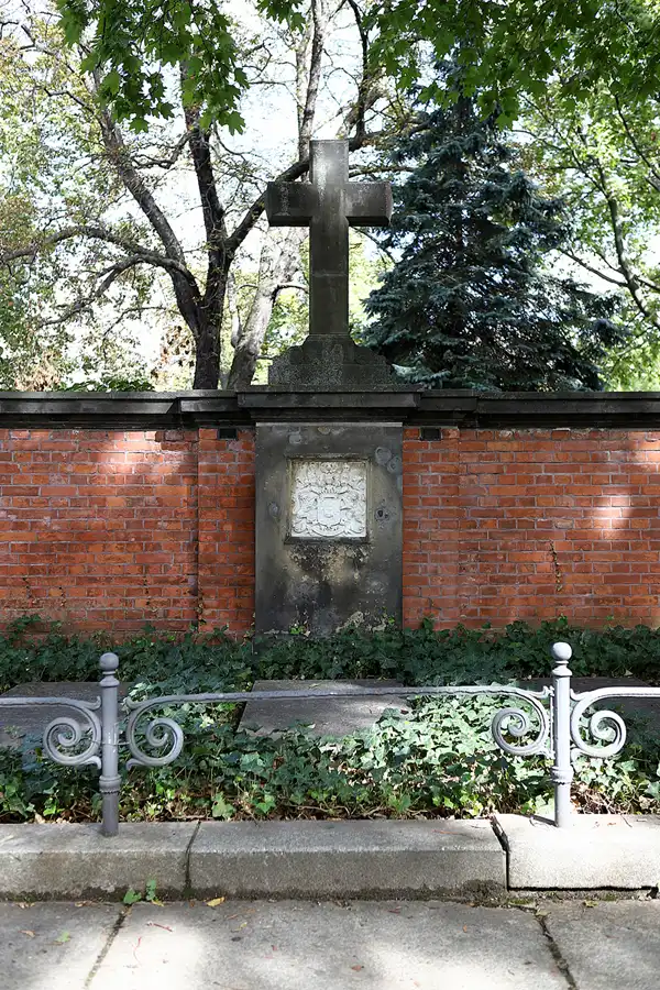 024 | 2022 | Berlin | Dorotheenstädtischer Friedhof | © carsten riede fotografie