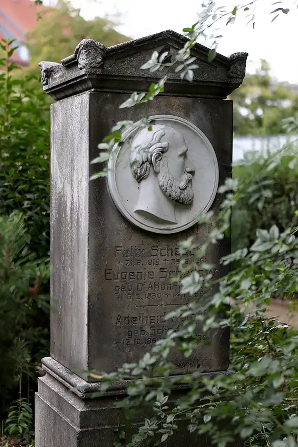 038 | 2022 | Berlin | Dorotheenstädtischer Friedhof | © carsten riede fotografie