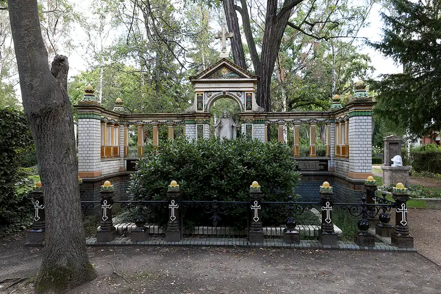 045 | 2022 | Berlin | Dorotheenstädtischer Friedhof | © carsten riede fotografie
