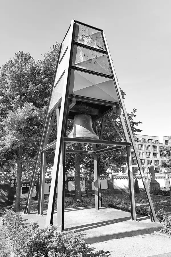 025 | 2022 | Berlin | Invalidenfriedhof | © carsten riede fotografie