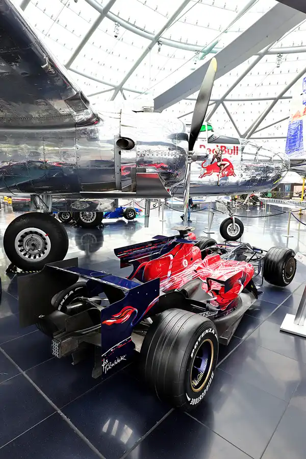 024 | 2022 | Salzburg | Red Bull Hangar-7 | © carsten riede fotografie