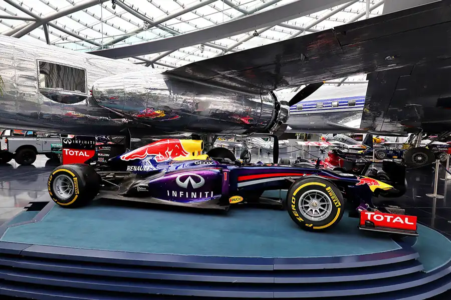 029 | 2022 | Salzburg | Red Bull Hangar-7 | © carsten riede fotografie