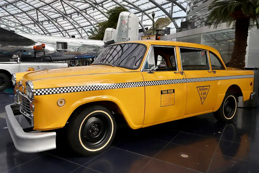 042 | 2022 | Salzburg | Red Bull Hangar-7 | © carsten riede fotografie