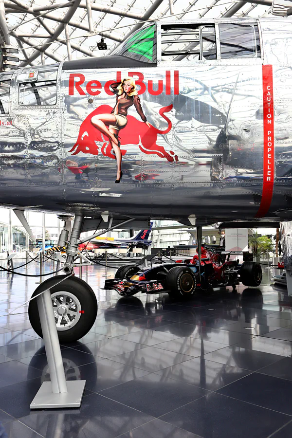 021 | 2022 | Salzburg | Red Bull Hangar-7 | © carsten riede fotografie