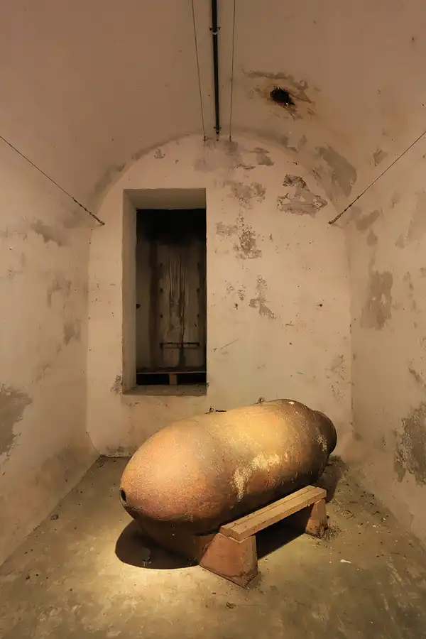 089 | 2022 | Augsburg | Lokwelt – Bunker | © carsten riede fotografie