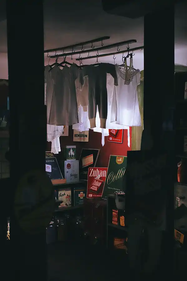 003 | 2022 | Aidhausen OT Friesenhausen | Kolonialwarenladen von 1976 | © carsten riede fotografie