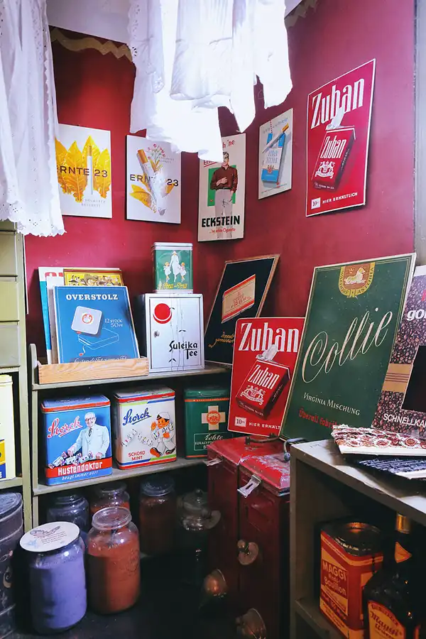 009 | 2022 | Aidhausen OT Friesenhausen | Kolonialwarenladen von 1976 | © carsten riede fotografie