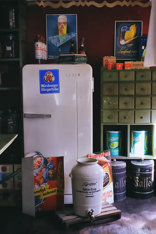 036 | 2022 | Aidhausen OT Friesenhausen | Kolonialwarenladen von 1976 | © carsten riede fotografie