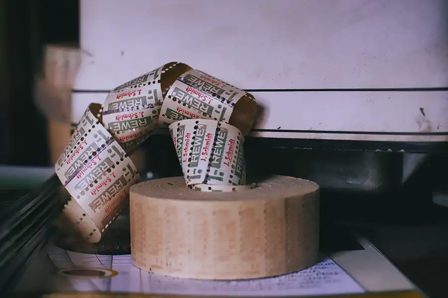 055 | 2022 | Aidhausen OT Friesenhausen | Kolonialwarenladen von 1976 | © carsten riede fotografie