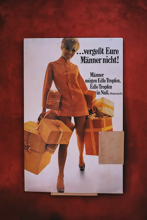 060 | 2022 | Aidhausen OT Friesenhausen | Kolonialwarenladen von 1976 | © carsten riede fotografie