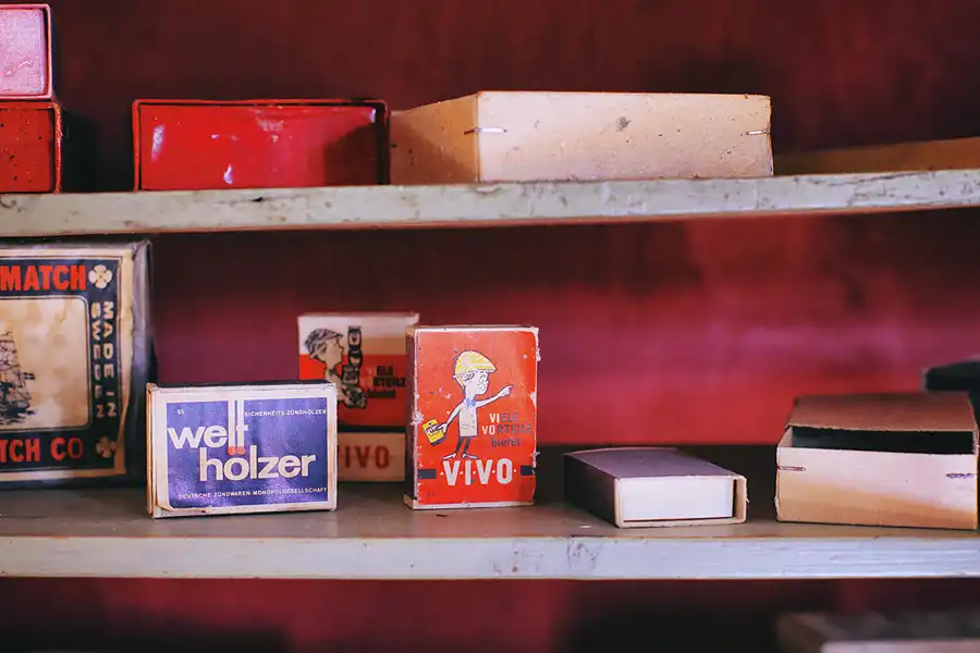 077 | 2022 | Aidhausen OT Friesenhausen | Kolonialwarenladen von 1976 | © carsten riede fotografie