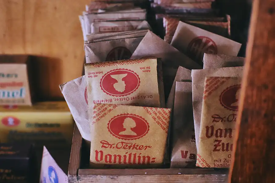 085 | 2022 | Aidhausen OT Friesenhausen | Kolonialwarenladen von 1976 | © carsten riede fotografie