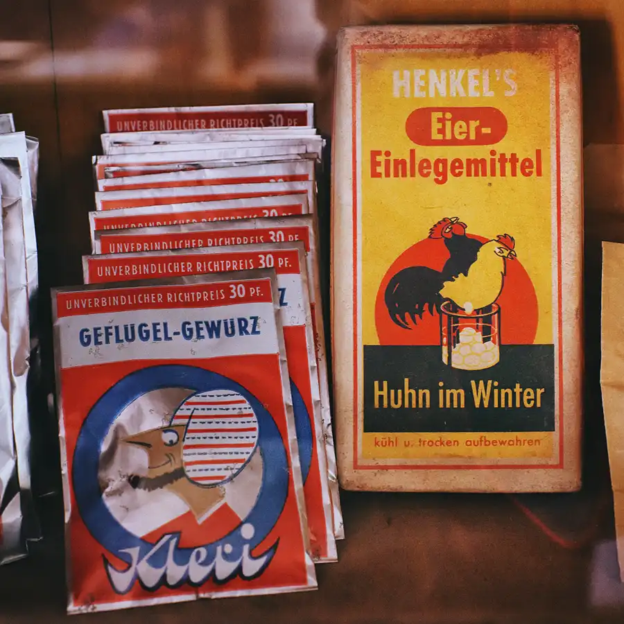 086 | 2022 | Aidhausen OT Friesenhausen | Kolonialwarenladen von 1976 | © carsten riede fotografie