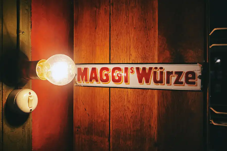 088 | 2022 | Aidhausen OT Friesenhausen | Kolonialwarenladen von 1976 | © carsten riede fotografie