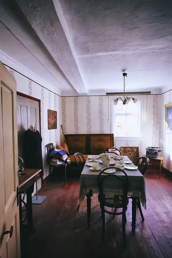 090 | 2022 | Aidhausen OT Friesenhausen | Kolonialwarenladen von 1976 | © carsten riede fotografie