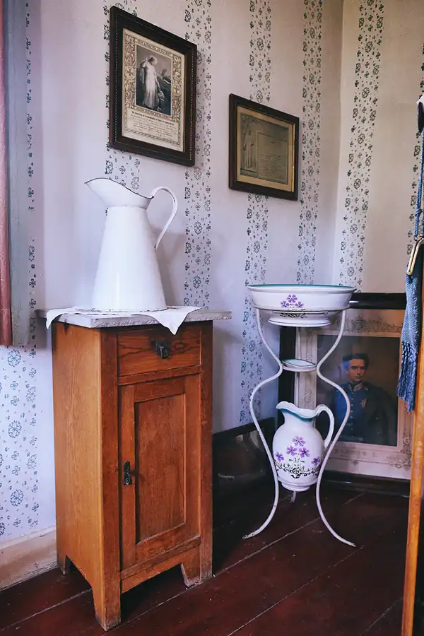 099 | 2022 | Aidhausen OT Friesenhausen | Kolonialwarenladen von 1976 | © carsten riede fotografie