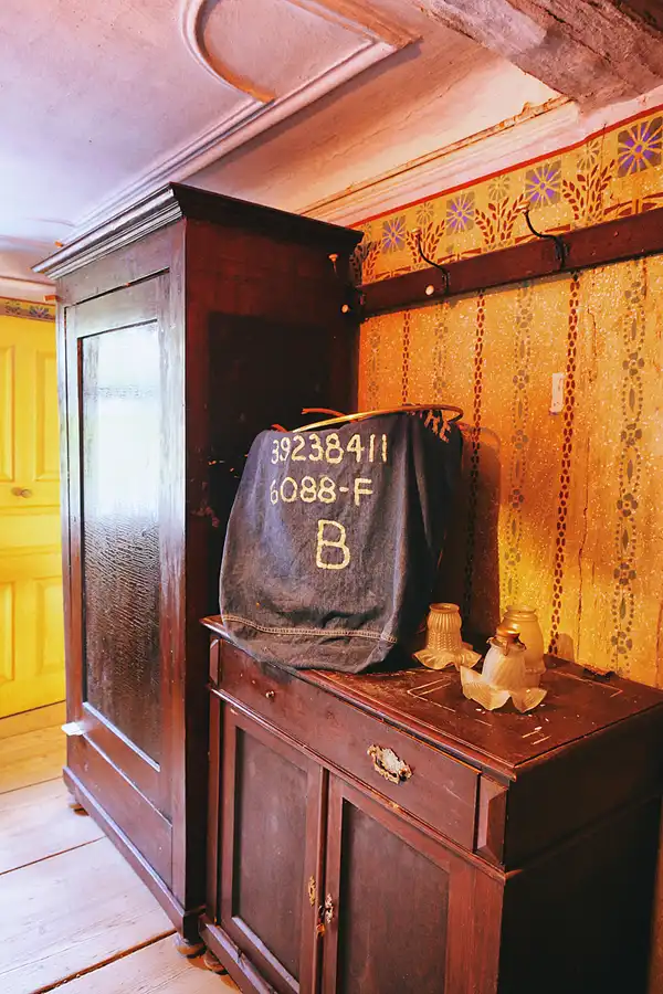 129 | 2022 | Aidhausen OT Friesenhausen | Kolonialwarenladen von 1976 | © carsten riede fotografie