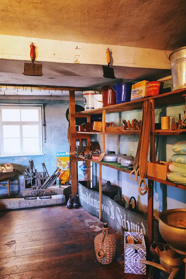 142 | 2022 | Aidhausen OT Friesenhausen | Kolonialwarenladen von 1976 | © carsten riede fotografie