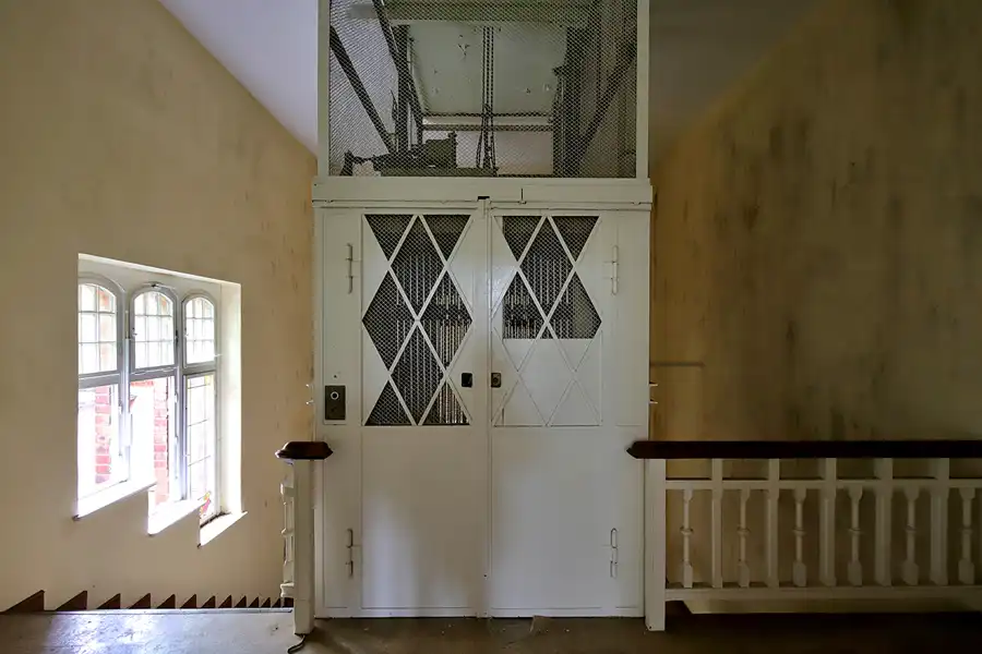 036 | 2022 | Kolkwitz | Lungenheilstätte Kolkwitz | © carsten riede fotografie