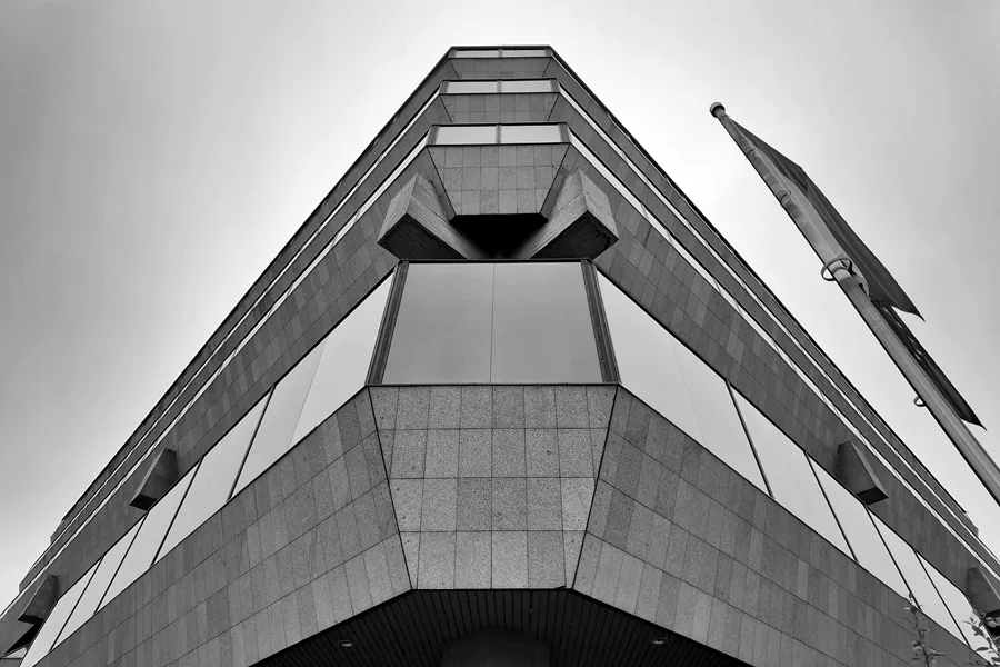 006 | 2022 | Berlin | Tschechische Botschaft – 50-jähriges Jubiläum der Entwürfe des Botschaftsgebäudes von 1972 | © carsten riede fotografie
