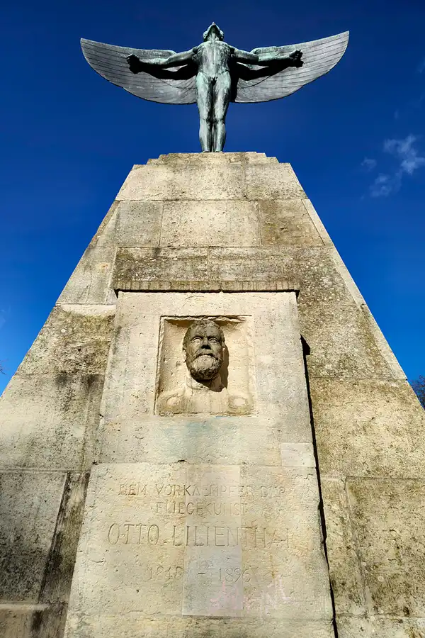 003 | 2023 | Berlin | Otto-Lilienthal-Denkmal | © carsten riede fotografie