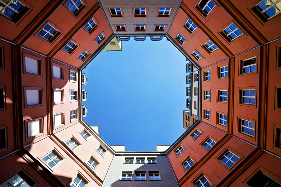 051 | 2023 | Berlin | Palazzo Ottagonale | © carsten riede fotografie