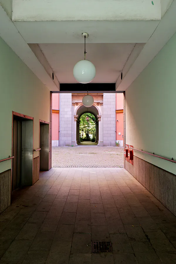 050 | 2023 | Berlin | Palazzo Ottagonale | © carsten riede fotografie