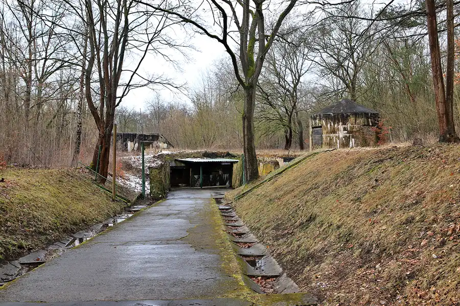 054 | 2023 | Wünsdorf-Waldstadt | Fernmeldebunker Zeppelin (Amt 500) | © carsten riede fotografie