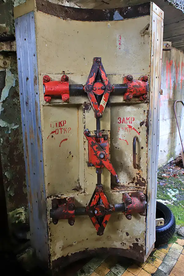 056 | 2023 | Wünsdorf-Waldstadt | Fernmeldebunker Zeppelin (Amt 500) | © carsten riede fotografie