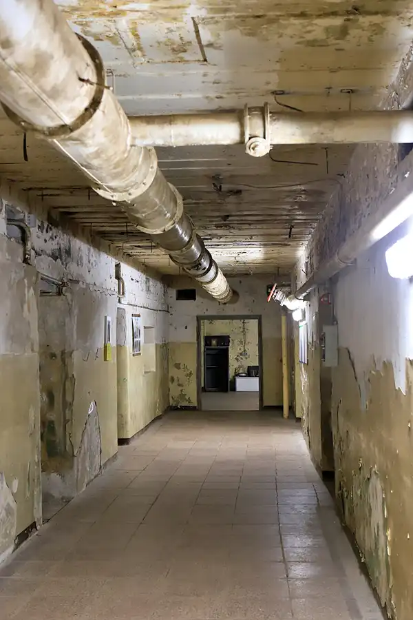 076 | 2023 | Wünsdorf-Waldstadt | Fernmeldebunker Zeppelin (Amt 500) | © carsten riede fotografie