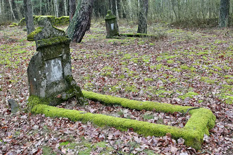 022 | 2023 | Orlina Duża | Cmentarz Ewangelicki | © carsten riede fotografie