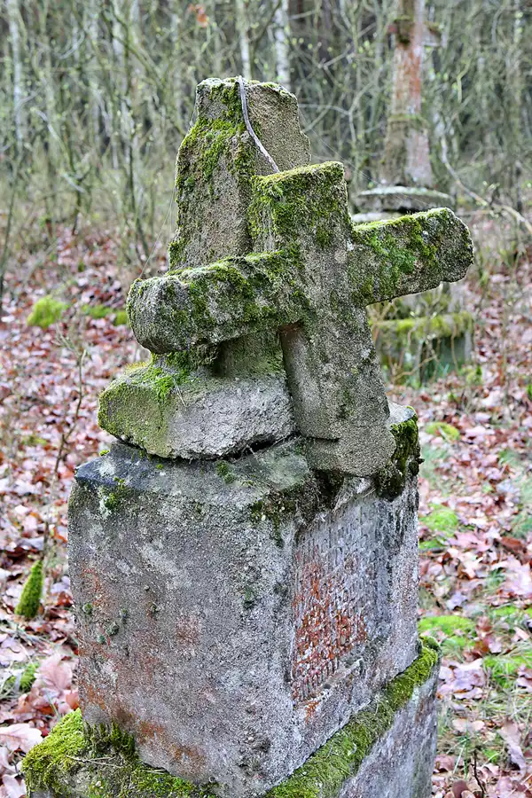025 | 2023 | Orlina Duża | Cmentarz Ewangelicki | © carsten riede fotografie
