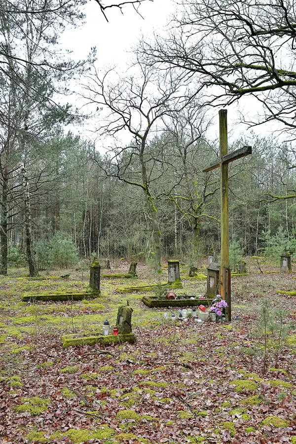 030 | 2023 | Orlina Duża | Cmentarz Ewangelicki | © carsten riede fotografie