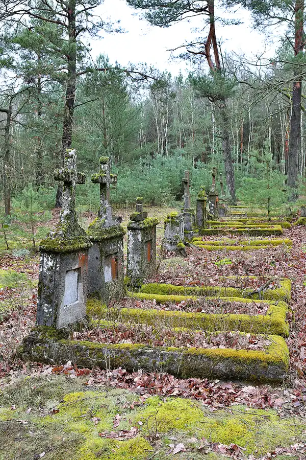 039 | 2023 | Orlina Duża | Cmentarz Ewangelicki | © carsten riede fotografie