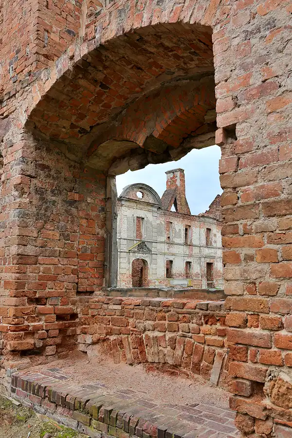 015 | 2023 | Siedlisko | Ruiny Zamku Karolat w Siedlisku | © carsten riede fotografie