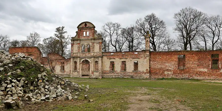 028 | 2023 | Siedlisko | Ruiny Zamku Karolat w Siedlisku | © carsten riede fotografie