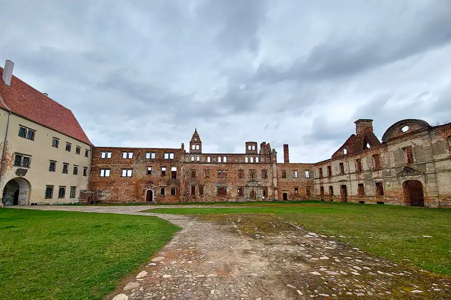 029 | 2023 | Siedlisko | Ruiny Zamku Karolat w Siedlisku | © carsten riede fotografie