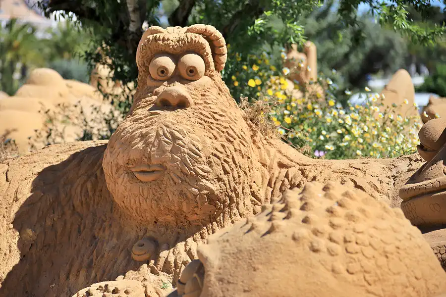 061 | 2023 | Lagoa | Sandcity | © carsten riede fotografie