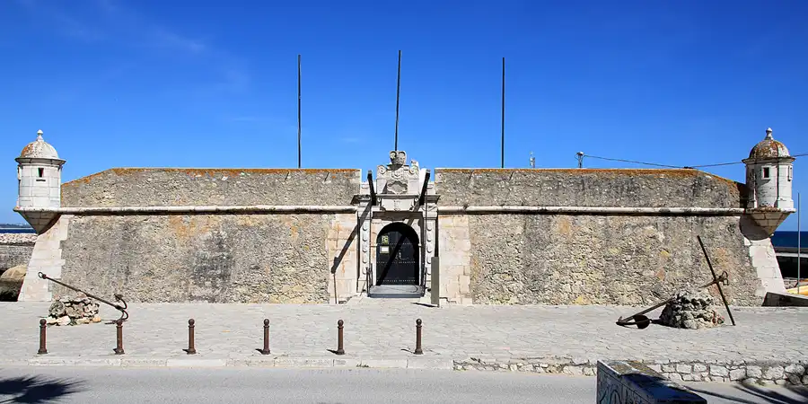084 | 2023 | Lagos | Forte Da Ponta Da Bandeira | © carsten riede fotografie