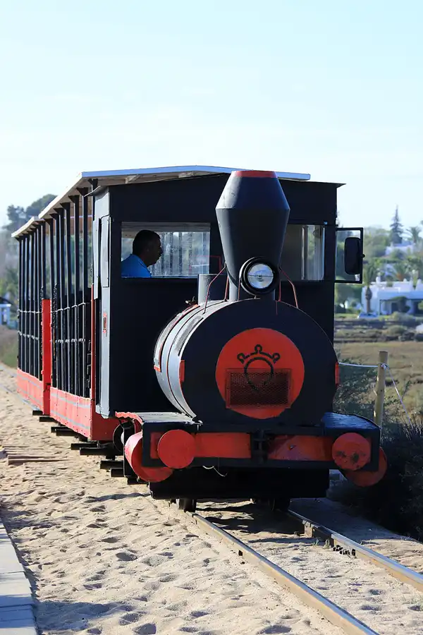 255 | 2023 | Praia Do Barril | Comboio Da Praia Do Barril | © carsten riede fotografie