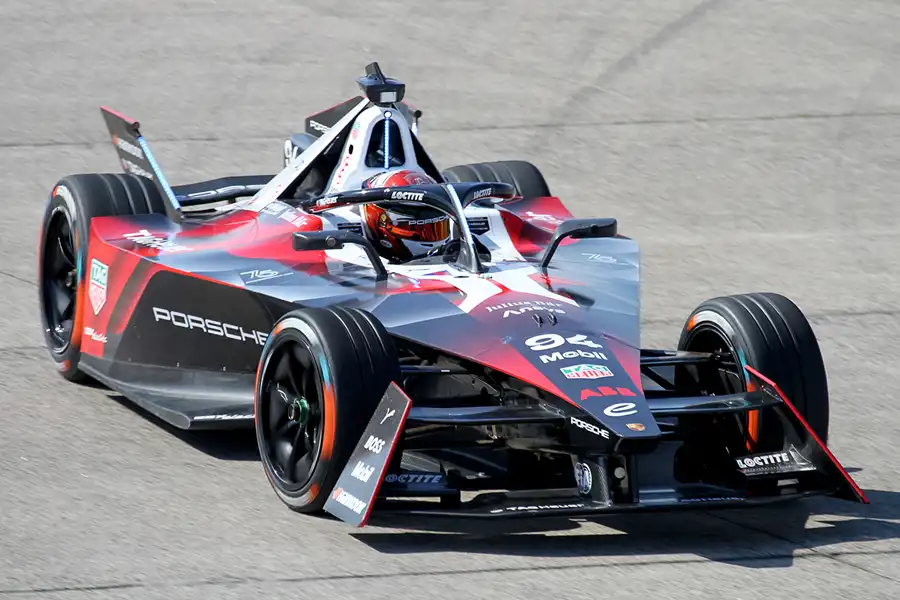 092 | 2023 | Berlin | Porsche 99X Electric | TAG Heuer Porsche Formula E Team | Pascal Wehrlein | © carsten riede fotografie