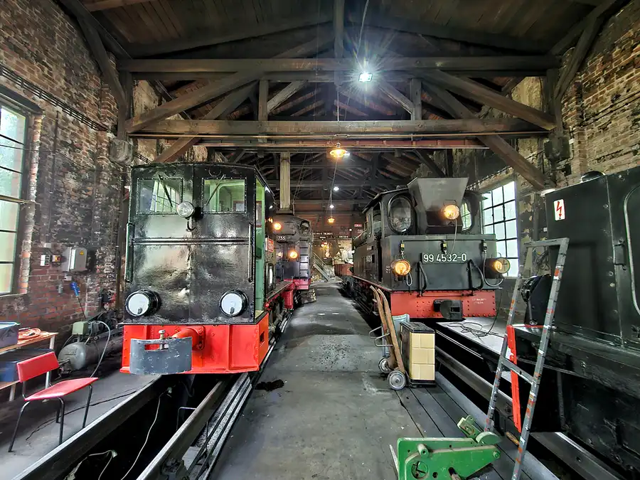 080 | 2023 | Bertsdorf | Zittauer Schmalspurbahn – Bahnhof Bertsdorf – Lokschuppen | © carsten riede fotografie